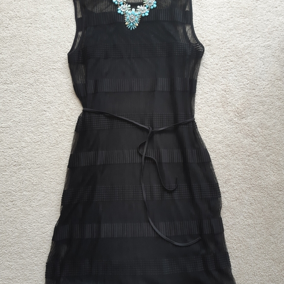 🌹H&M Dress🌹 - Picture 1 of 10